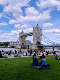 🇬🇧London’s Tower Bridge & Bermondsey: A Walk Through History & Hidden Gems 🌉✨ 