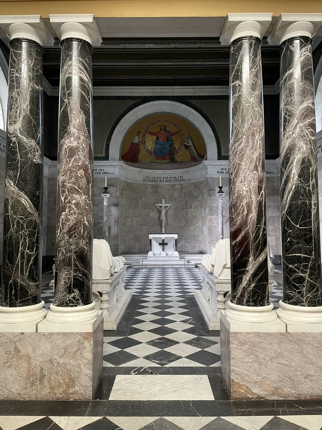 🇩🇪 A Royal Escape: Charlottenburg Palace's Timeless Grandeur