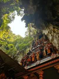 ⛰️ Batu Caves – A Spiritual and Cultural Landmark