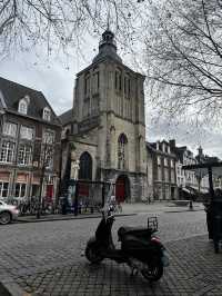 🇳🇱✨ Boschstraatkwartier – Where Industrial Soul Meets Maastricht’s Modern Heart 🏙️🧱  