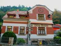 A Day Trip to Karlštejn Castle – Stepping into Czech Royal History