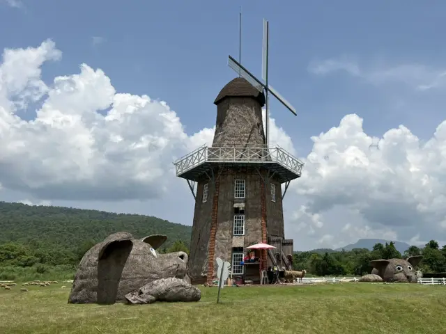 Chiang Mai: Where Culture Meets the Clouds 🇹🇭