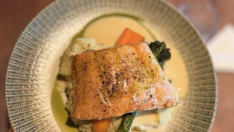 ร้านขายอาหารที่ห้ามพลาดในเลกเนส | ประสบการณ์ร้านอาหาร DIGG Lofoten 🍴✨ — traveler post in เล็กเนส