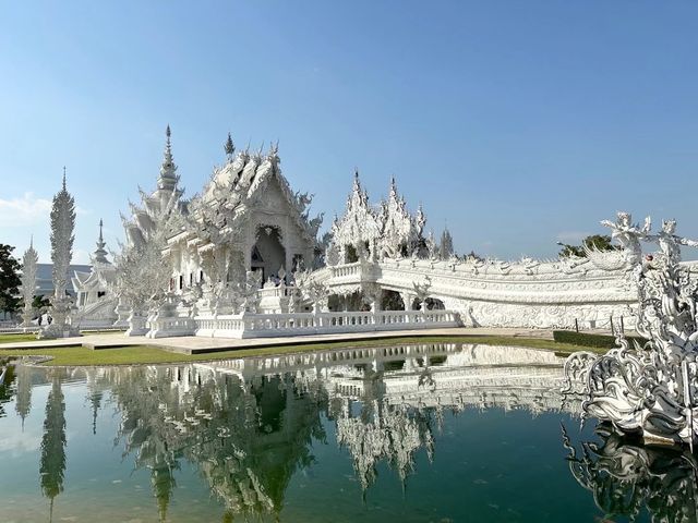 Chiang Rai White Temple | Thailand