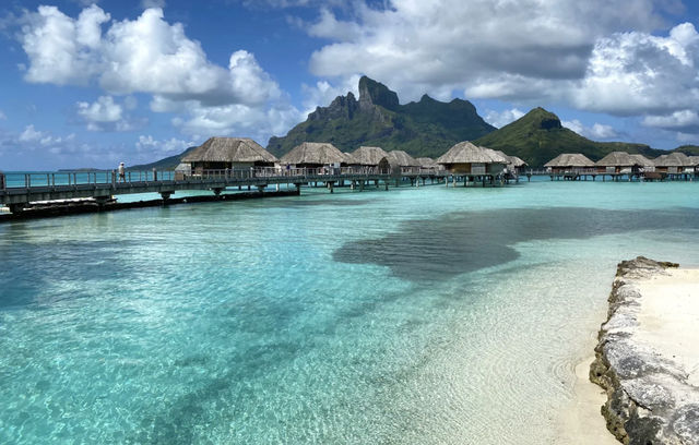 Bora Bora Four Seasons Resort - Tahiti