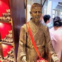 The Legendary Scholar Confucius 