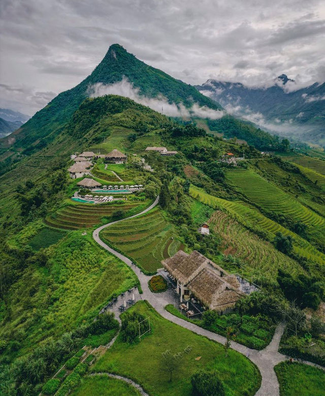 Discover the beauty of Vietnam at Topasecolodge 🍃