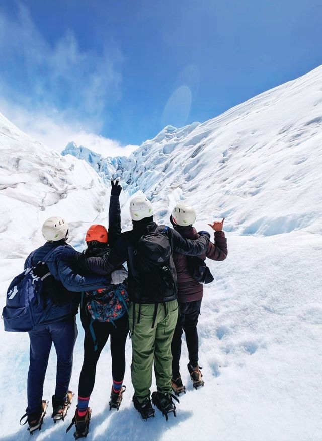 冰雪探險，我將帶你穿越莫雷諾大冰川的神秘之旅！