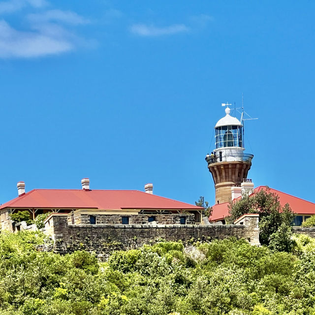 Barrenjoey Lighthouse at Palm Beach 