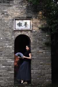 藏不住了在廣州的神秘圍牆 古風氛圍拉滿