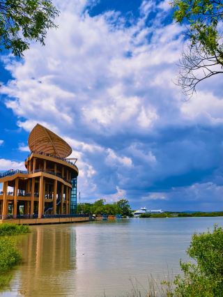 The magnificent Xingkai Lake