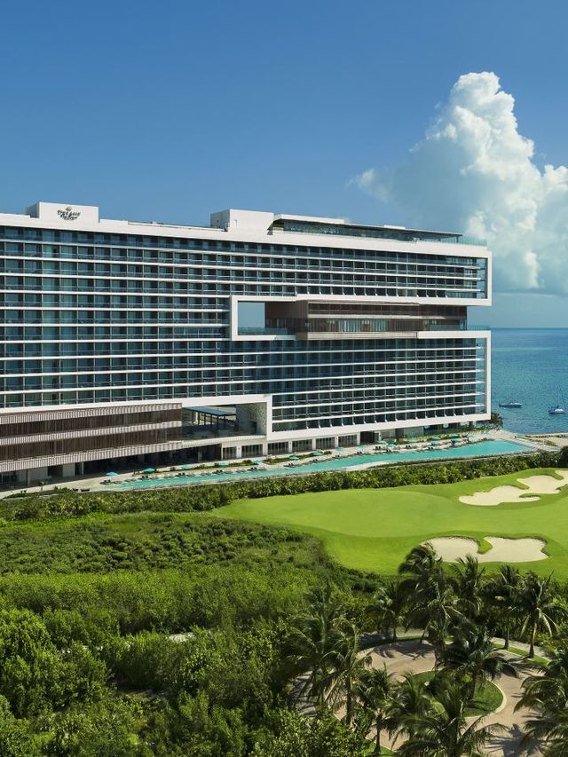 🌴 Cancun's Dreamy Escape: Vista Resort & Spa 🏖️