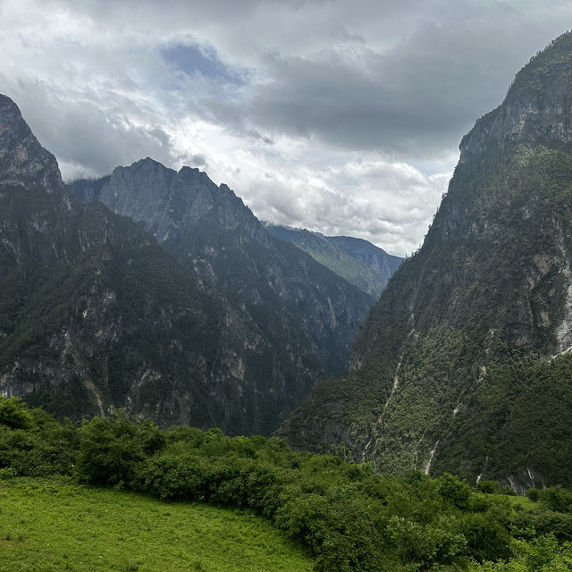 Shangri la gorge, Balegezong