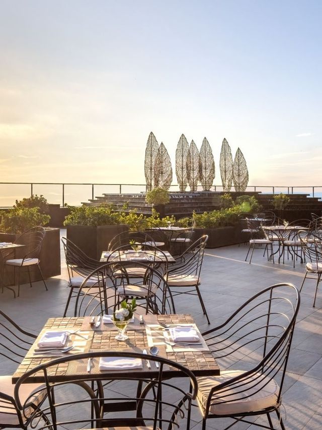 🌟 Hue's Hidden Gem: Meliá Vinpearl's Luxe Comforts 🏨✨