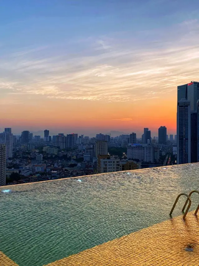 🌟 Hanoi's Luxe Life: Golden Stays at Dolce Wyndham! ✨