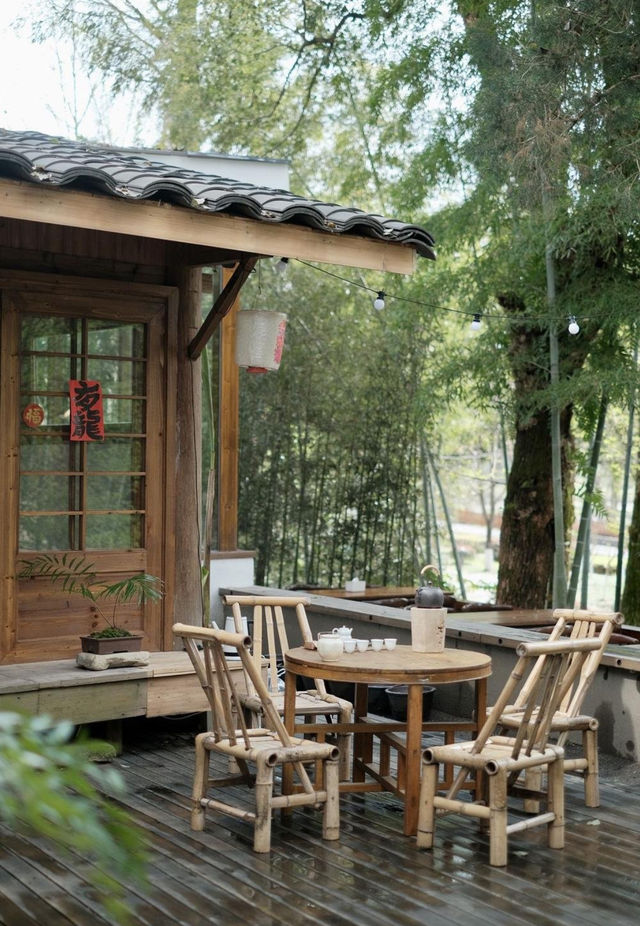 我在武夷山發現了一家很適合隱居山林的賓館，真的令人放鬆。