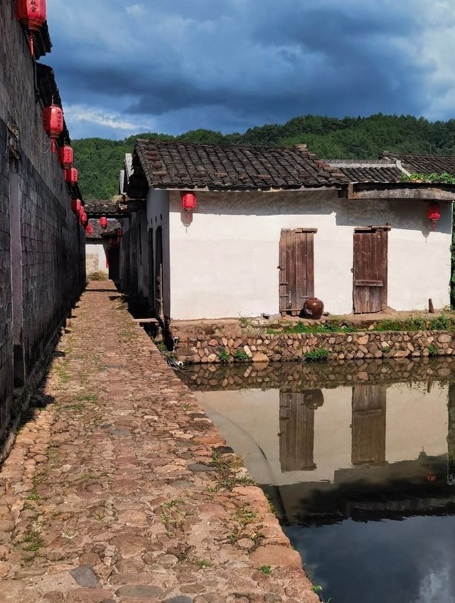 這個800年冷門原始古村，真的很適合隱居。。