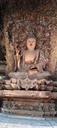 高平鐵佛寺。