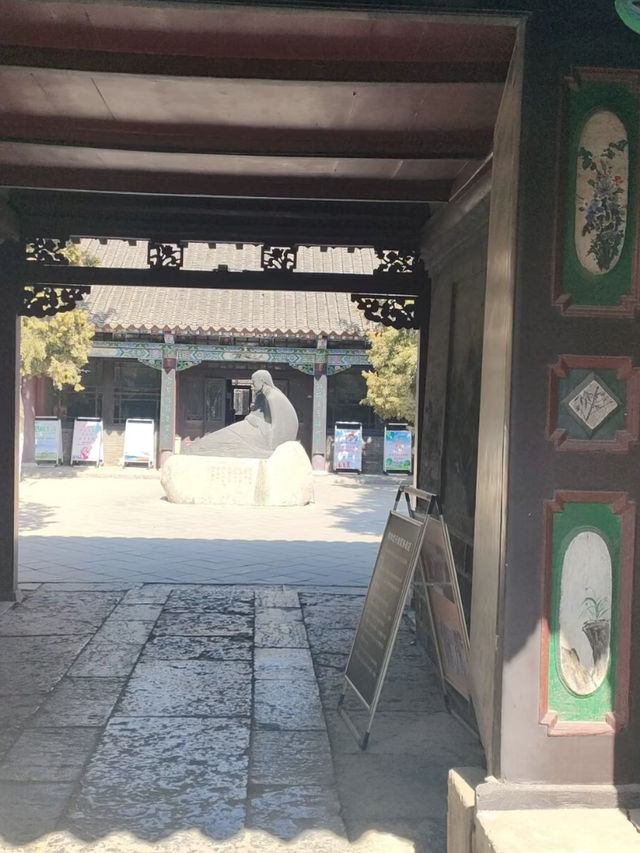 遼陽曹雪芹紀念館。