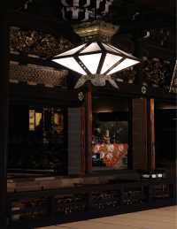 京都｜東本願寺的黑金之美。
