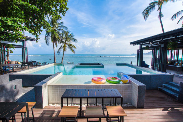 查汶海灘 | Lub d Koh Samui 的派對勝地   酒店：Lub d Koh Samui