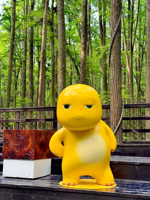 杭州青山湖水上森林迎嚟咗一場童話般嘅奇遇。
