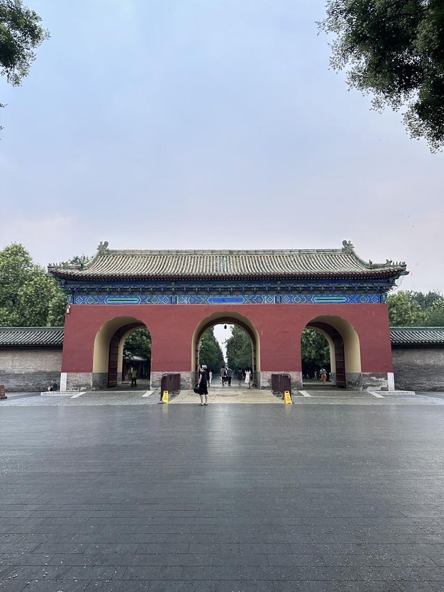 雨中天壇的詩意與夏日浪漫