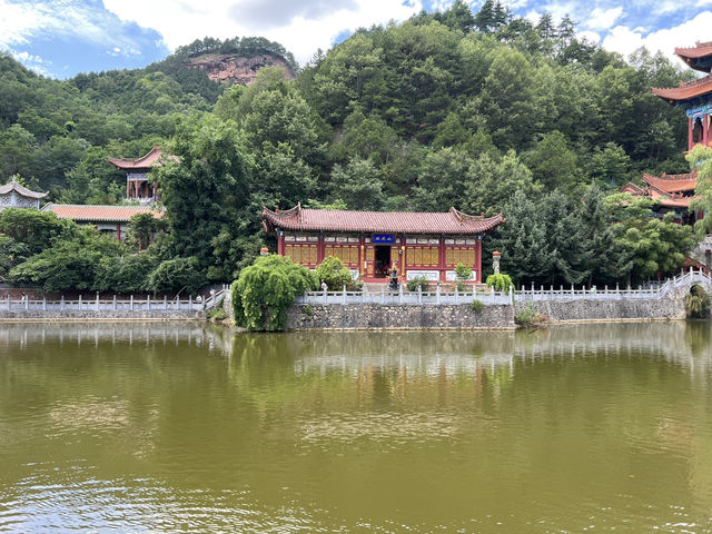 극락정토를 모티브로 만들어진 엄청난 규모의 사찰, 정토사(净土寺)