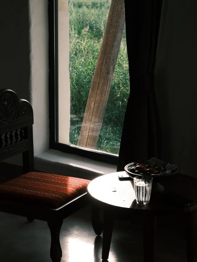 內蒙古必住新地標！西坡烏蘭毛都草原度假村睡進遊牧部落