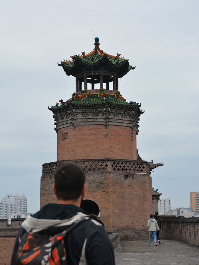 秋染平遙：在古城褶皺裡撿一段慢時光