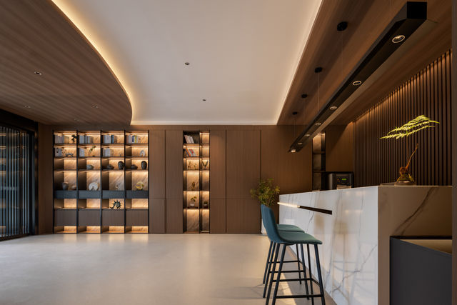 藍色幾何酒店新鄭機場店 | 機場接駁直接變成「頭等艙」，懶人入住太香了！ 新鄭 > 藍色幾何酒