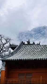 中嶽嵩山2025第一場雪