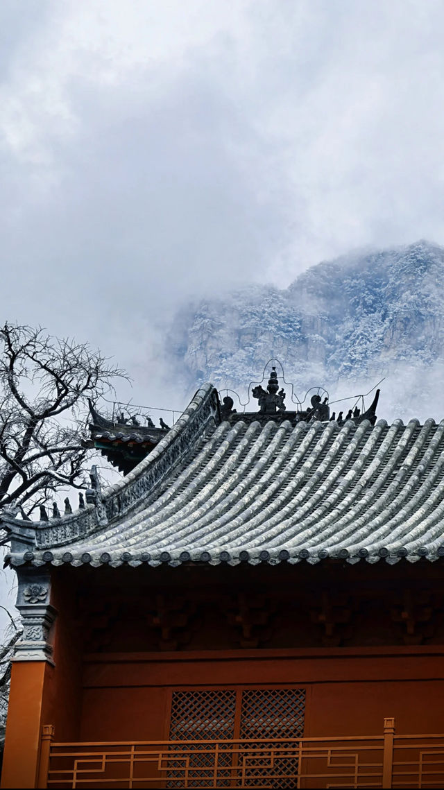 中嶽嵩山2025第一場雪