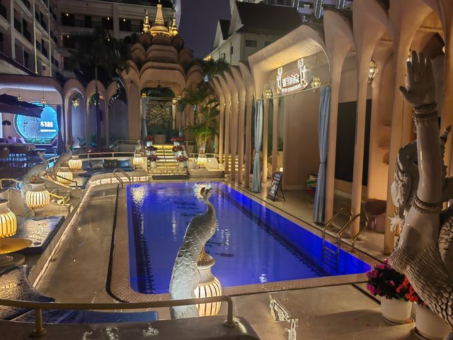 版納顏值天花板南客里里度假酒店夜拍也太絕了吧 版納顏值天花板南客里里度假酒店夜拍也太絕了吧