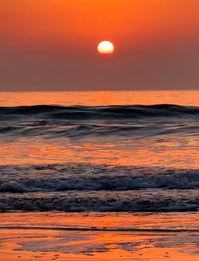 青島5:00AM……鹹蛋黃日出浪漫哭了