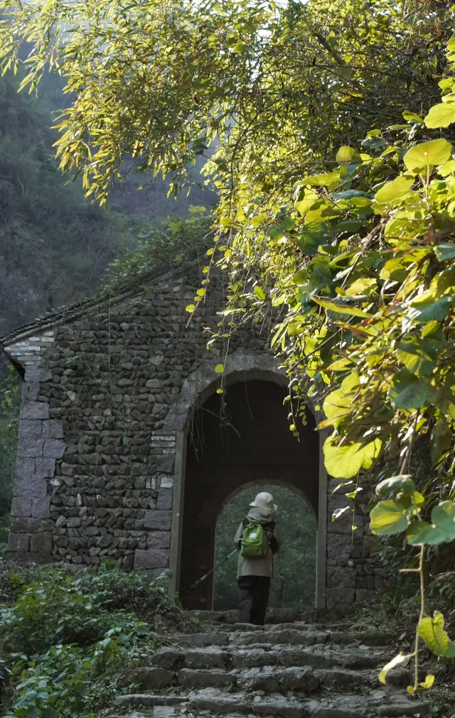 紹興柯橋雪竇嶺親子徒步