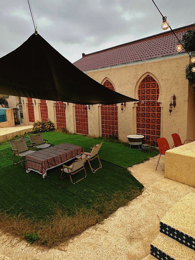 迪士尼旁絕美洞窟民宿!星空天窗+免費接送,拍照根本停不下來 迪士尼旁絕美洞窟民宿!星空天窗+免費接送,拍照根本停不下來