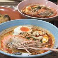 Pe Aor - Bangkok’s famous Tom Yum Kung