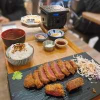 韓國過江龍🐉忌廉咖喱烏冬🍜  🐮人氣石燒吉列牛專門店  🌸吉列牛忌廉烏冬專門店 (百樂中心)