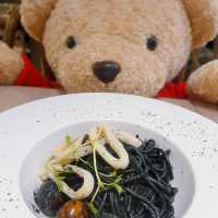 熊仔主題餐廳｜大小朋友👨‍👩‍👧‍👦情侶👩🏻‍🤝‍👨🏼必到 🤗超可愛熊仔🐻伴食｜高質抵食二人餐🍽️