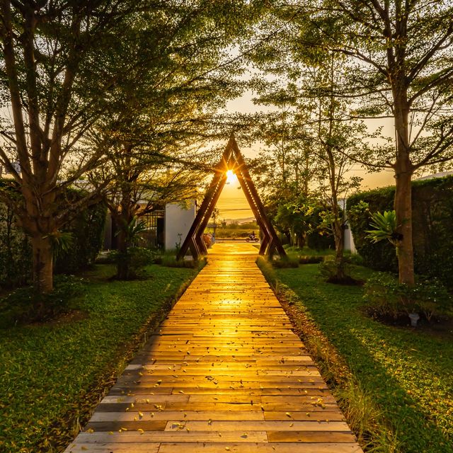 รีสอร์ทริมหาดหัวหิน De Chaochom 🌅