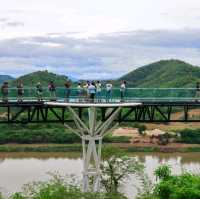 สกายวอร์คเชียงคาน จุดชมวิวแม่น้ำสองสี