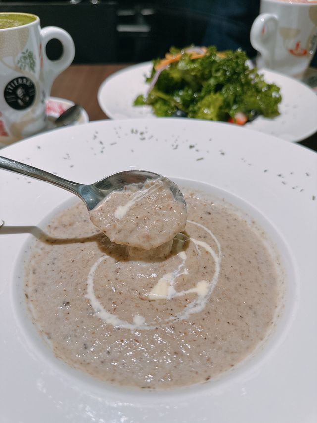人氣過江龍法式可麗餅專門店Café｜Café Crêpe (中環)