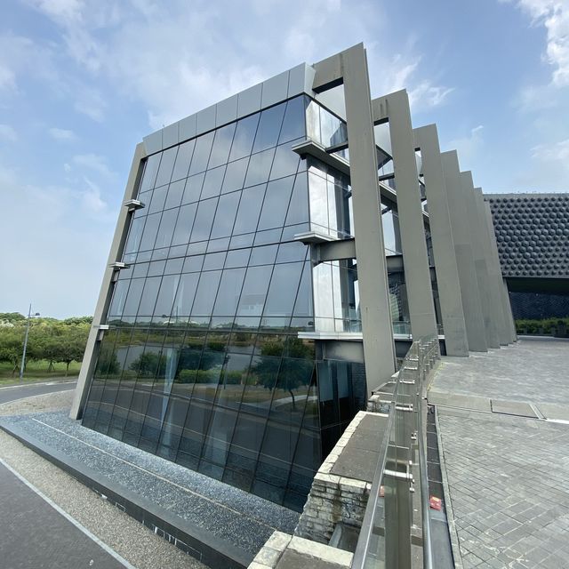 故宮南院～造型前衛的博物館