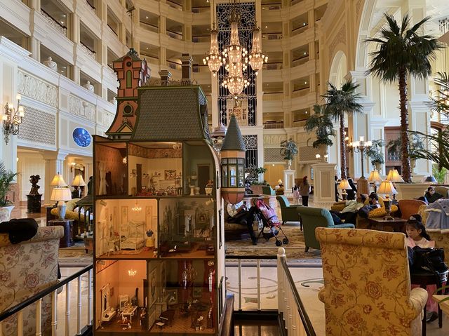 千葉・舞浜。レストランにカフェもあります『東京ディズニーランドホテル』
