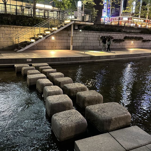 คลอง Cheonggyecheon