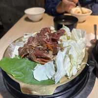 平價台北韓式套餐料理🇰🇷韓之棧，四人假日晚上不到$1000，小菜吃到飽！