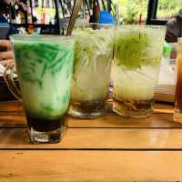【インドネシア】席の案内が速い“Warung Wareg Ngandat”