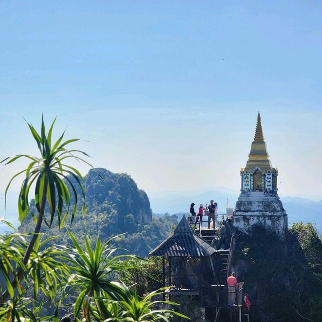 วัดพระพุทธบาทสุทธาวาส