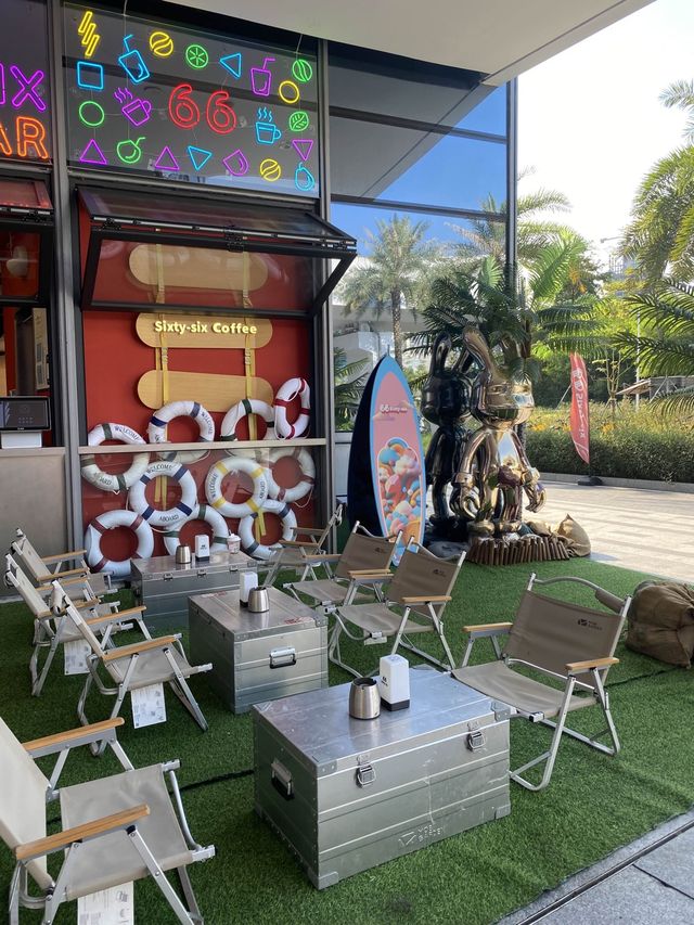 滑板店內的手打飲料